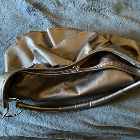 Cato Purse Silver ruffles with chrome Boho shoulder bag 12x4 x10 zi… - Picture 6 of 6